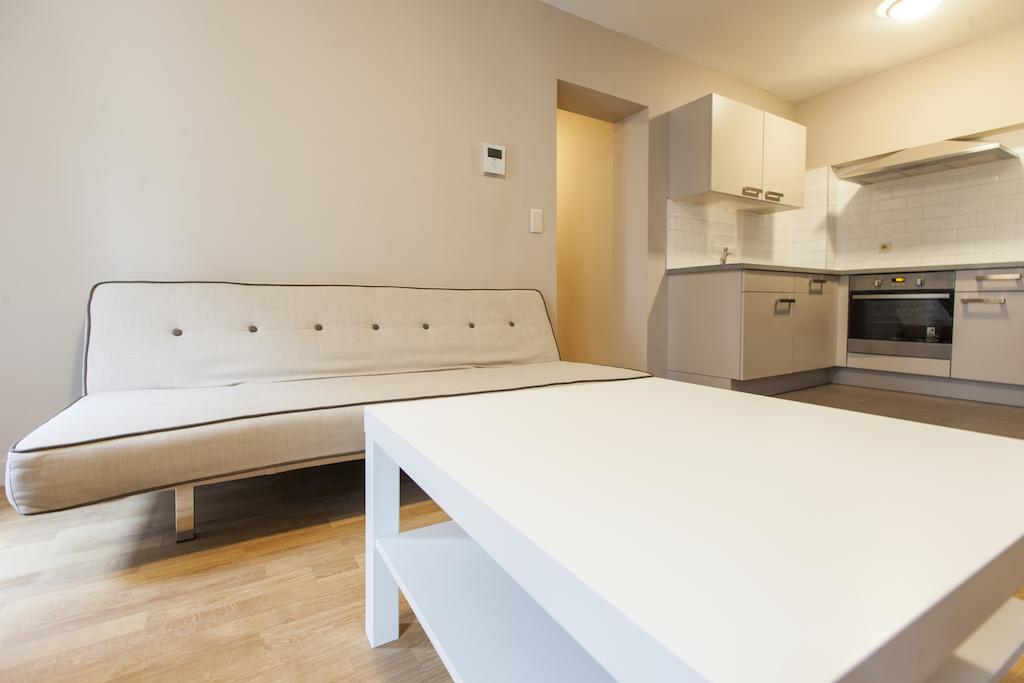 Madou City Center Apartment Brussels Room photo